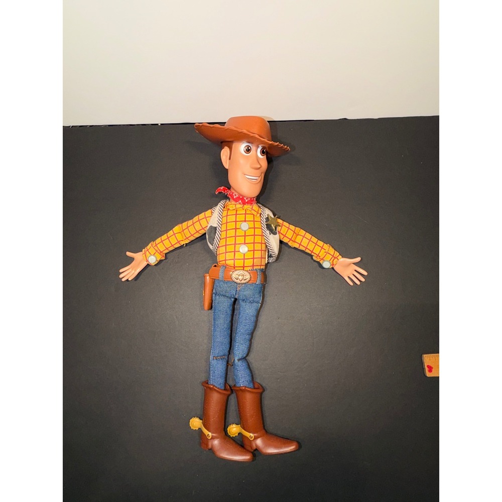 Disney Pixar Toy Story Woody Talking Action Figure with Hat 15" 2020
